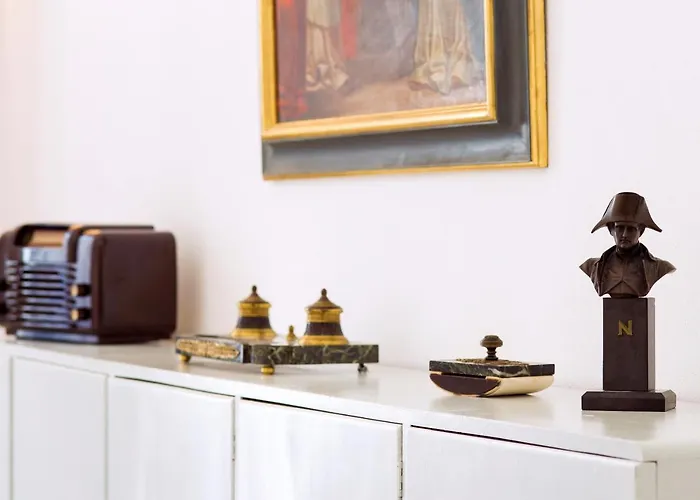 Lost Lisbon :: Chiado House